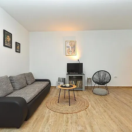 Fuer 4 Personen Ca 45 Qm In Loborika, Istrien Suedkueste Von Istrien Apartment Loborika